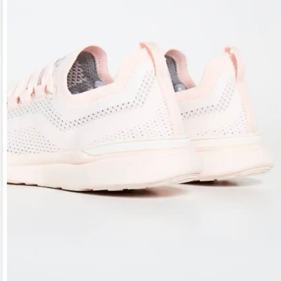 APL Women’s Techloom Breeze - Picture 2 of 11